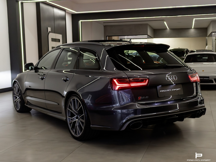 Foto do veículo AUDI RS6 4.0 AVANT V8 32V BI-TURBO GASOLINA 4P TIPTRONIC 2018 14.000 KM 530.000,00
