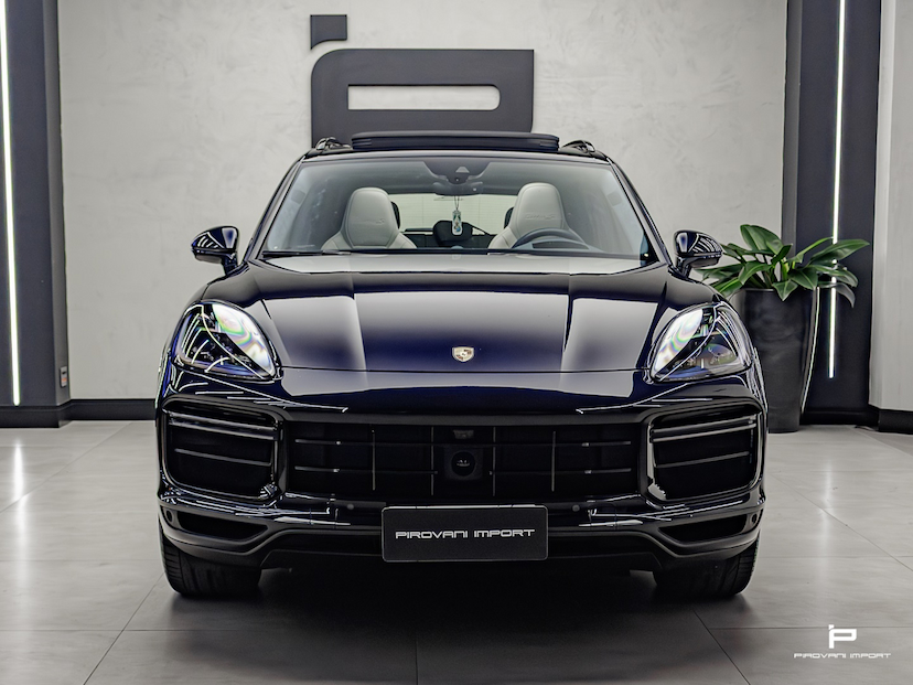 Foto do veículo PORSCHE CAYENNE 4.0 V8 E-HYBRID TURBO S AWD TIPTRONIC S 2022 25.000 KM 689.000,00