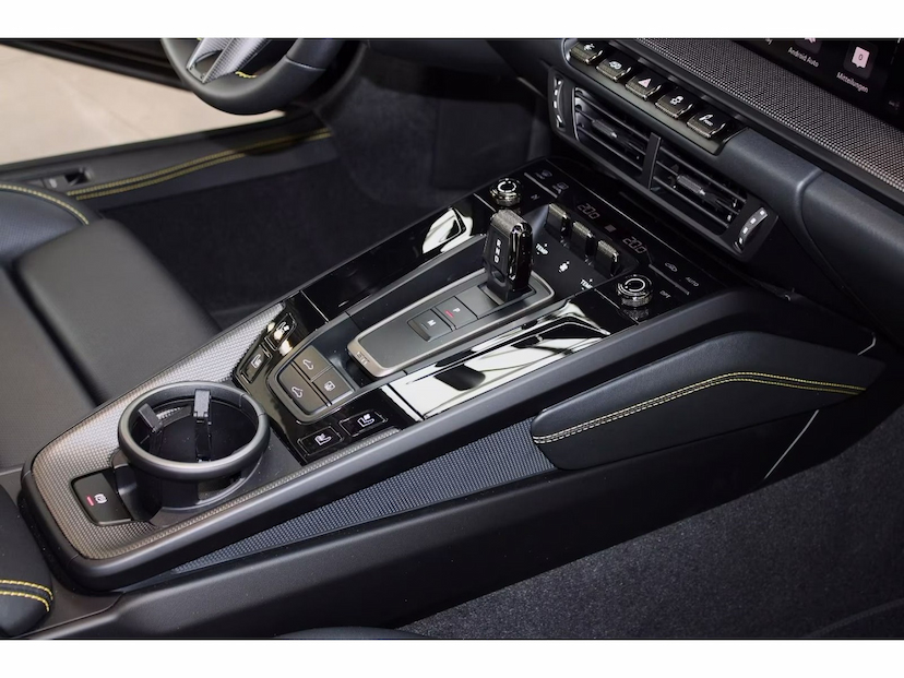 Foto do veículo PORSCHE 911 3.6 24V H6 T-HYBRID TURBO S PDK 2026 500 KM 2.290.000,00