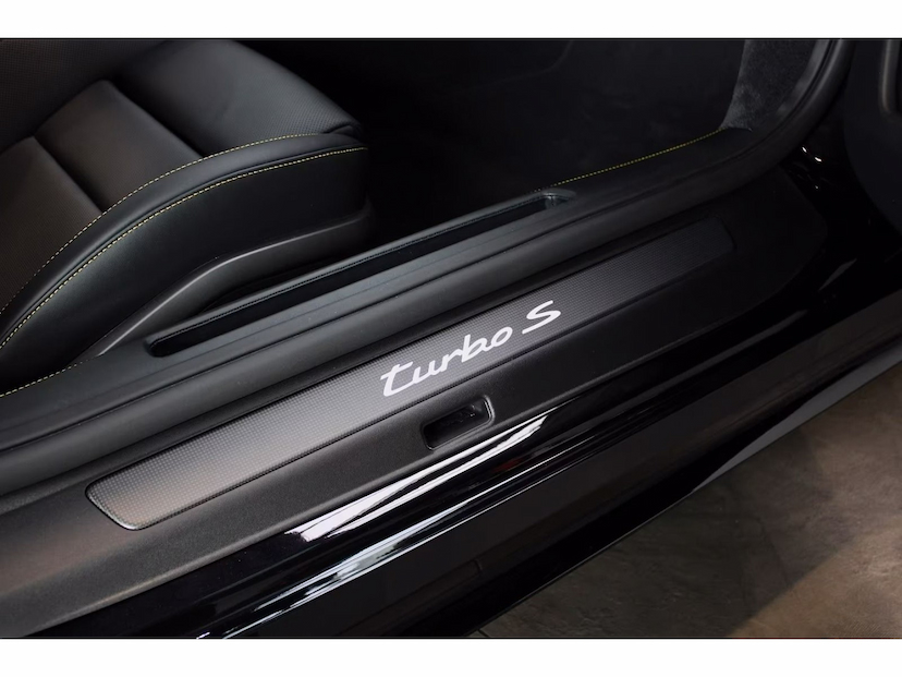 Foto do veículo PORSCHE 911 3.6 24V H6 T-HYBRID TURBO S PDK 2026 500 KM 2.290.000,00