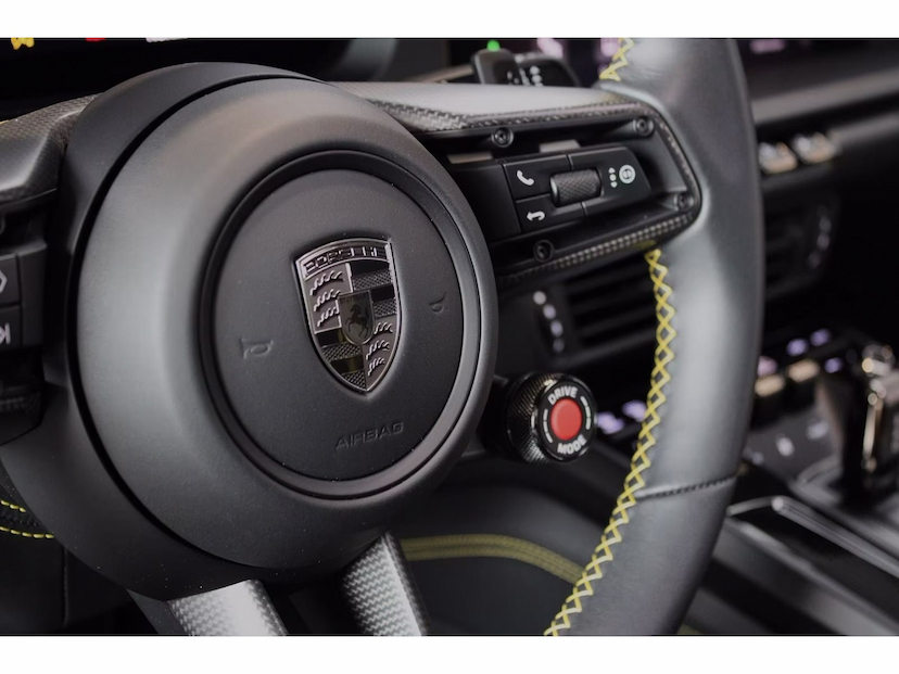 Foto do veículo PORSCHE 911 3.6 24V H6 T-HYBRID TURBO S PDK 2026 500 KM 2.290.000,00