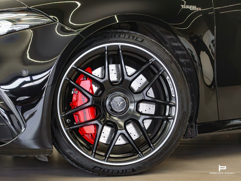 Foto do veículo MERCEDES-BENZ A 45 AMG 2.0 CGI GASOLINA S 4MATIC SPEEDSHIFT 2021 34.000 KM 329.900,00