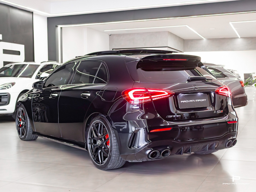 Foto do veículo MERCEDES-BENZ A 45 AMG 2.0 CGI GASOLINA S 4MATIC SPEEDSHIFT 2021 34.000 KM 329.900,00