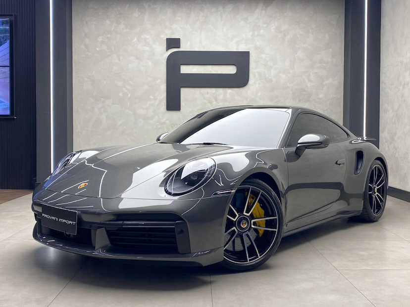 Foto do veículo PORSCHE 911 3.8 24V H6 GASOLINA TURBO S PDK 2023 1.800 KM 1.390.000,00