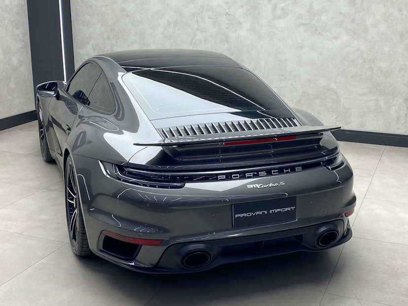 Foto do veículo PORSCHE 911 3.8 24V H6 GASOLINA TURBO S PDK 2023 1.800 KM 1.390.000,00