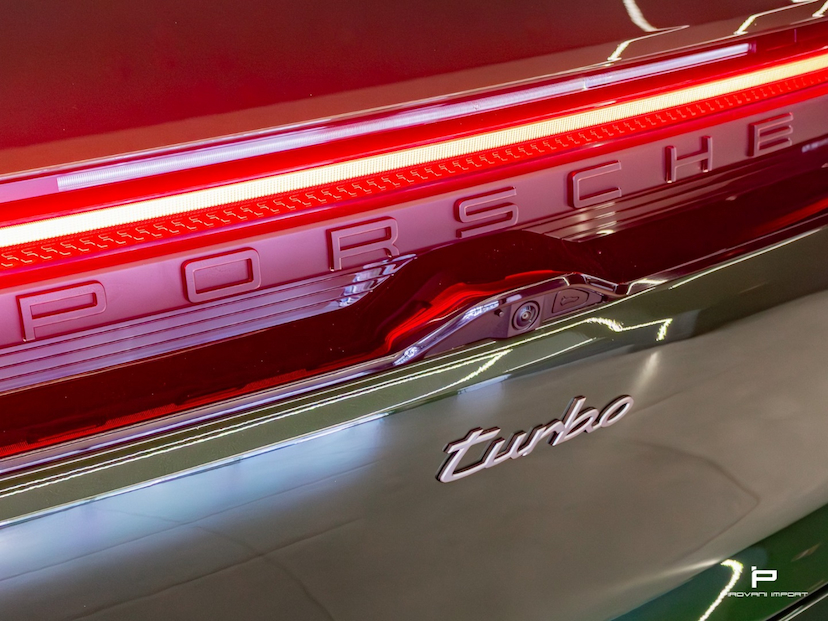 Foto do veículo PORSCHE MACAN TURBO ELÉTRICO 2025 2.800 KM 990.000,00