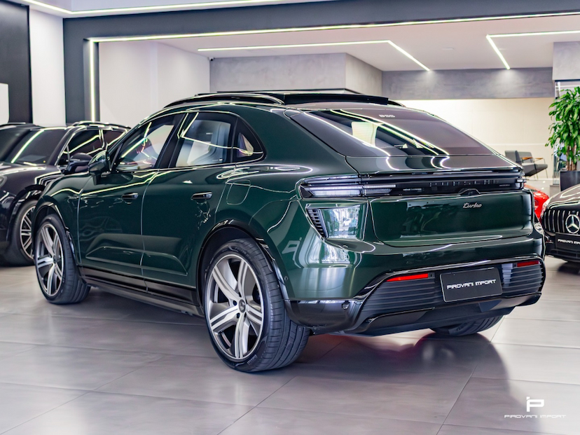 Foto do veículo PORSCHE MACAN TURBO ELÉTRICO 2025 2.800 KM 990.000,00