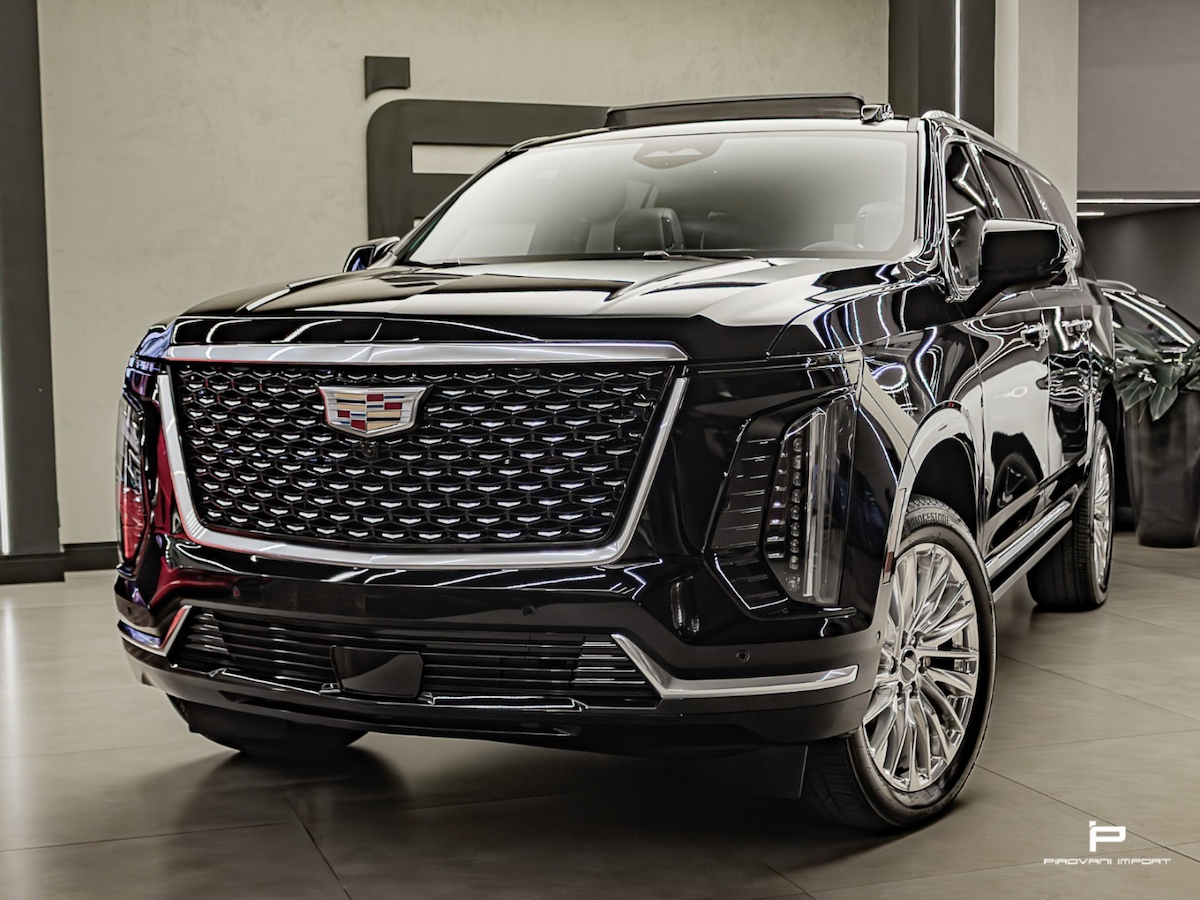 Foto do veículo CADILLAC ESCALADE 6.2 V8 GASOLINA LUXURY 4WD AUTOMÁTICO 2025/2026 40 KM R$ 2.290.000,00