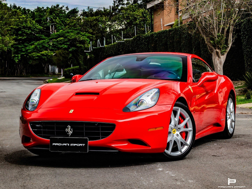 Foto do veículo FERRARI CALIFORNIA 4.3 GT CONVERSÍVEL V8 32V GASOLINA 2P MANUAL AUTOMATIZADO 2014 6.800 KM 1.780.000,00