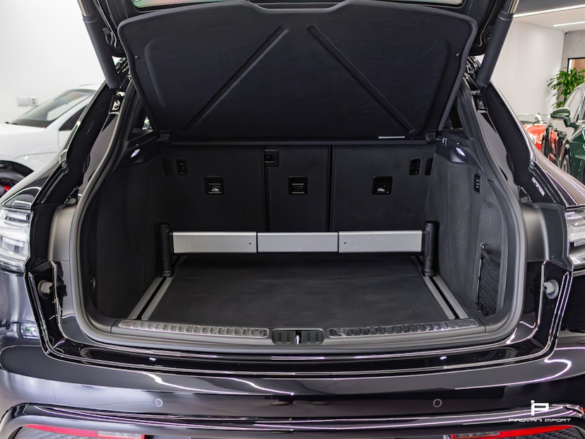 Foto do veículo PORSCHE MACAN 2.9 V6 BITURBO GASOLINA S PDK 2025 3.000 KM 799.000,00