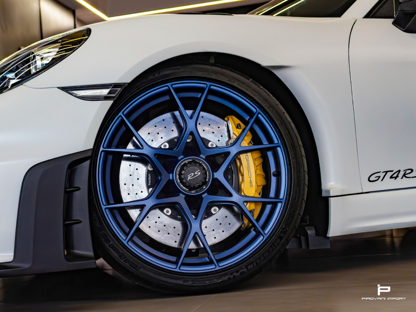 Foto do veículo PORSCHE 718 4.0 H6 GASOLINA CAYMAN GT4 RS PDK 2023 3.000 KM 1.650.000,00