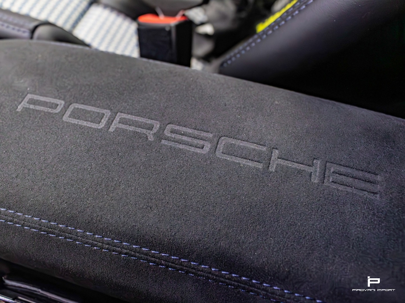 Foto do veículo PORSCHE 718 4.0 H6 GASOLINA CAYMAN GT4 RS PDK 2023 3.000 KM 1.650.000,00