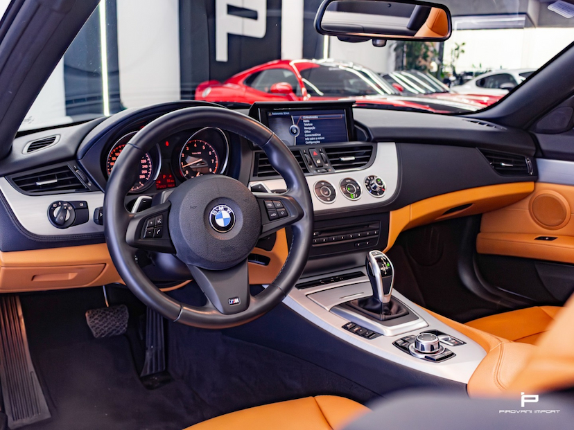 Foto do veículo BMW Z4 2.0 16V TURBO GASOLINA SDRIVE20I AUTOMÁTICO 2014 12.900 KM 239.000,00
