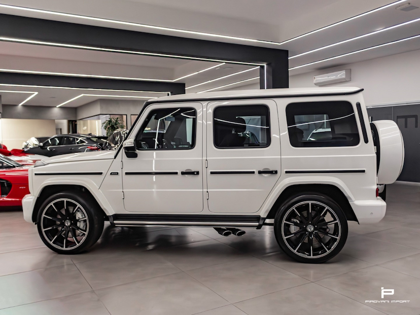 Foto do veículo MERCEDES-BENZ G 63 AMG 4.0 V8 TURBO GASOLINA 4MATIC SPEEDSHIFT 2020 43.000 KM 1.699.000,00