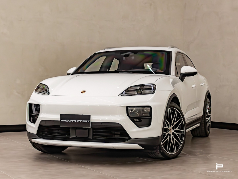 Foto do veículo PORSCHE MACAN 4 ELÉTRICO 2024 4.700 KM 700.000,00