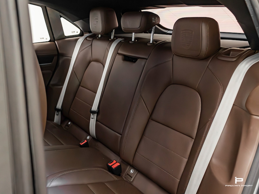 Foto do veículo PORSCHE MACAN 4 ELÉTRICO 2024 4.700 KM 700.000,00