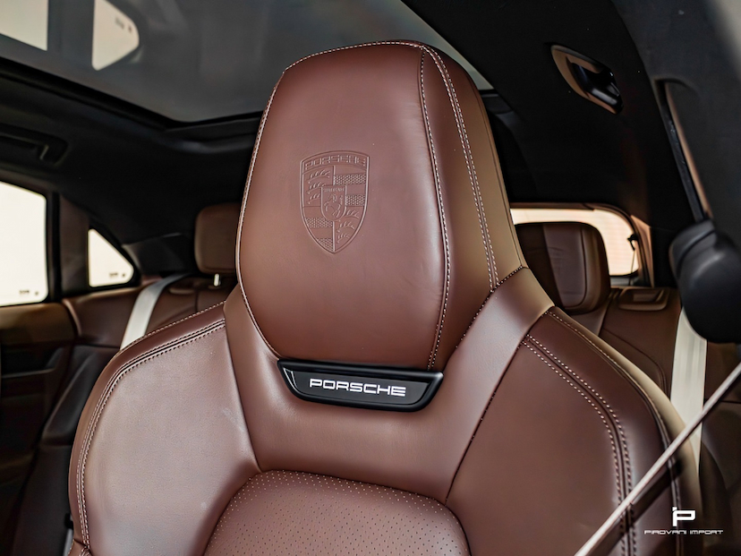 Foto do veículo PORSCHE MACAN 4 ELÉTRICO 2024 4.700 KM 700.000,00