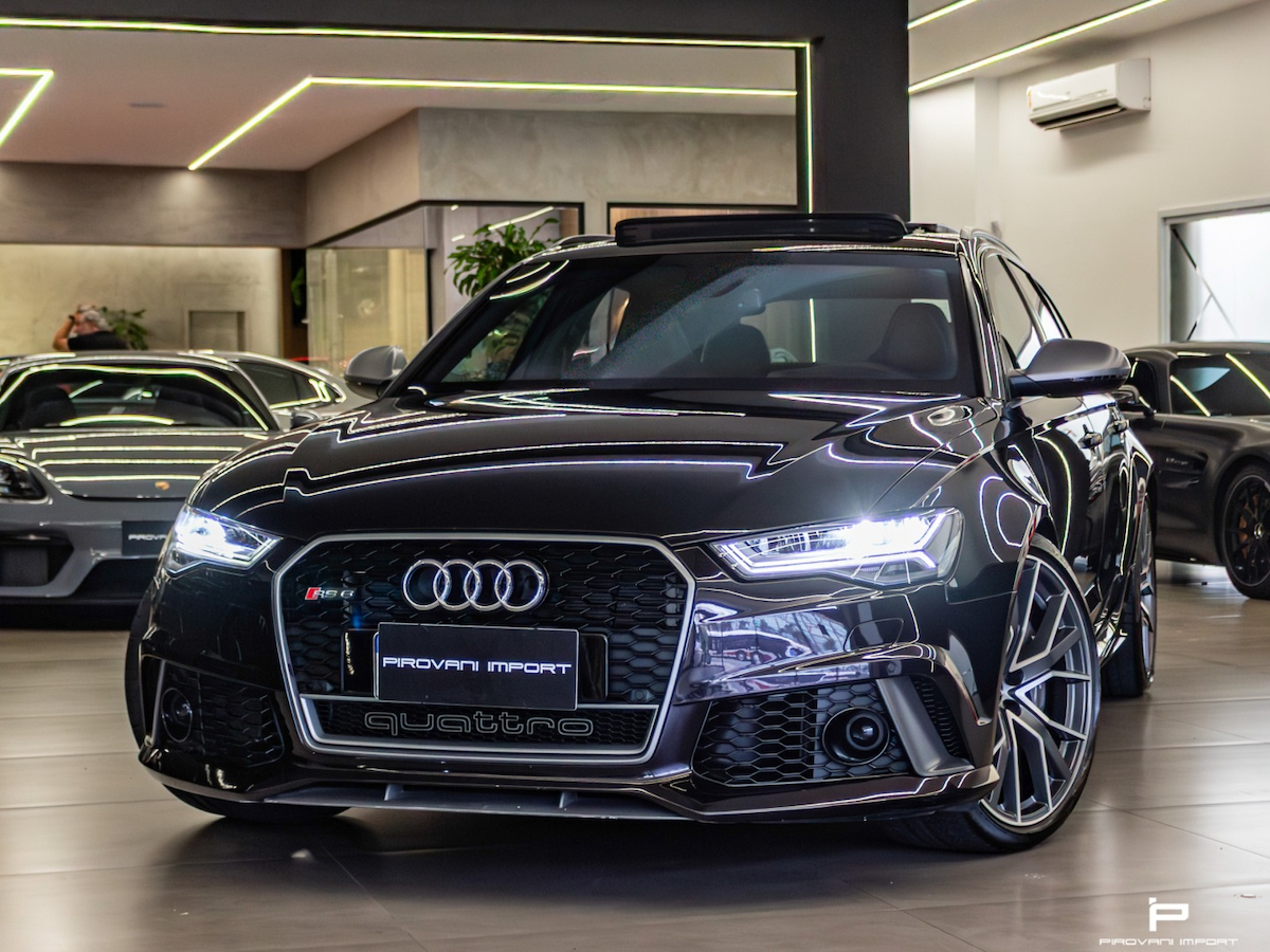 Foto do veículo AUDI RS6 4.0 AVANT V8 32V BI-TURBO GASOLINA 4P TIPTRONIC 2017/2018 22.100 KM R$ 529.000,00