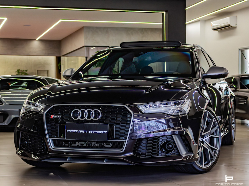 Foto do veículo AUDI RS6 4.0 AVANT V8 32V BI-TURBO GASOLINA 4P TIPTRONIC 2018 22.100 KM 489.000,00