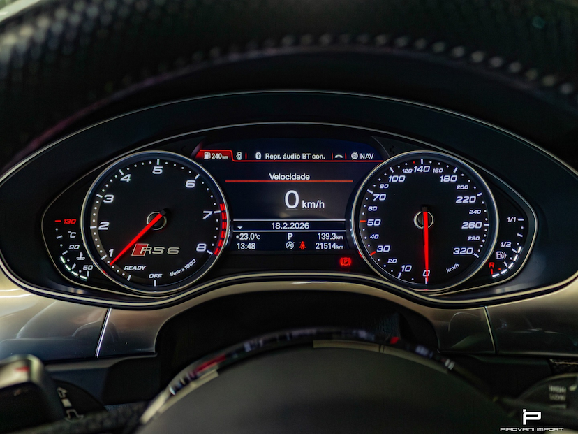 Foto do veículo AUDI RS6 4.0 AVANT V8 32V BI-TURBO GASOLINA 4P TIPTRONIC 2018 22.100 KM 489.000,00