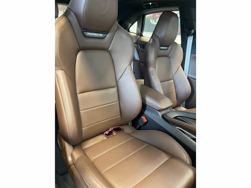 Foto do veículo PORSCHE MACAN 4 ELÉTRICO 2024 5.200 KM 720.000,00