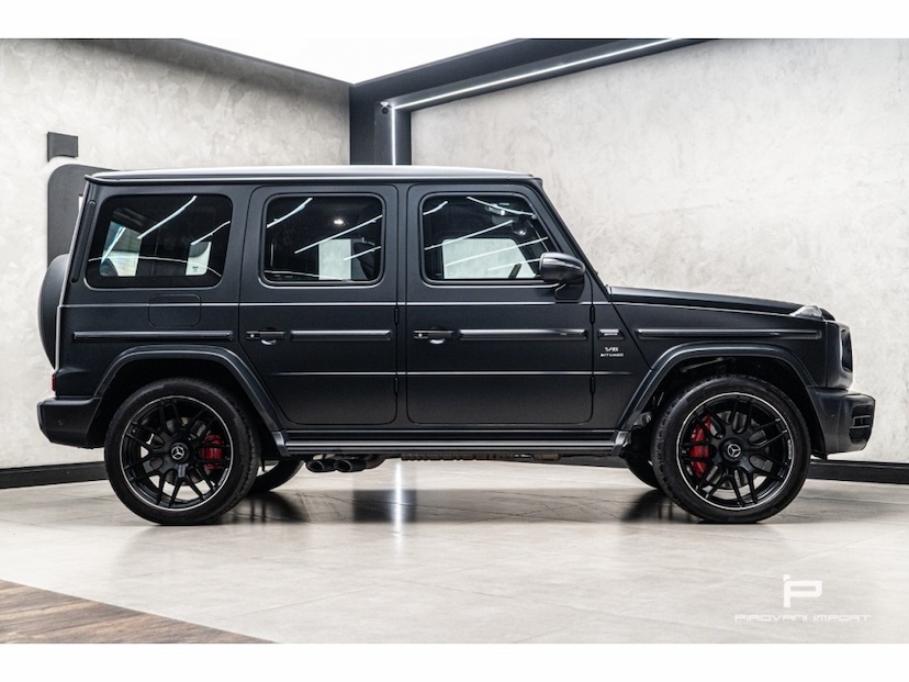 Foto do veículo MERCEDES-BENZ G 63 AMG 4.0 V8 TURBO GASOLINA 4MATIC SPEEDSHIFT 2023 19.000 KM 1.890.000,00