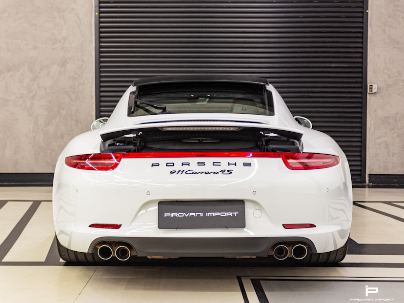 Foto do veículo PORSCHE 911 3.8 CARRERA S COUPÉ 6 CILINDROS 24V GASOLINA 2P AUTOMATIZADO 2014 49.000 KM 515.000,00
