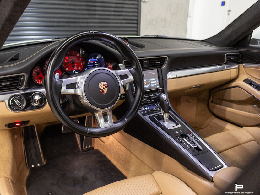 Foto do veículo PORSCHE 911 3.8 CARRERA S COUPÉ 6 CILINDROS 24V GASOLINA 2P AUTOMATIZADO 2014 49.000 KM 515.000,00