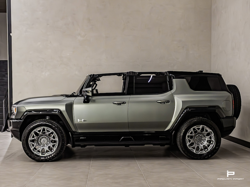 Foto do veículo GMC HUMMER 350 KW EV SUV EDITION 1 4X4 2024 4.000 KM 1.299.900,00