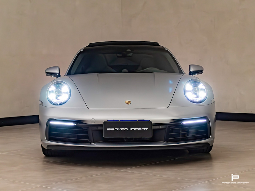 Foto do veículo PORSCHE 911 3.0 24V H6 GASOLINA CARRERA PDK 2022 13.000 KM 759.000,00