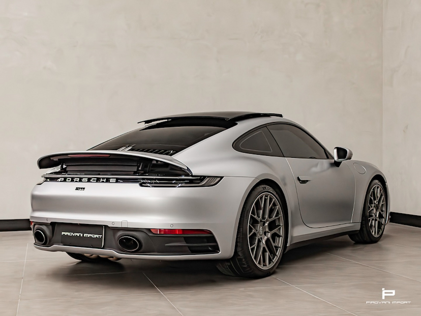 Foto do veículo PORSCHE 911 3.0 24V H6 GASOLINA CARRERA PDK 2022 13.000 KM 759.000,00
