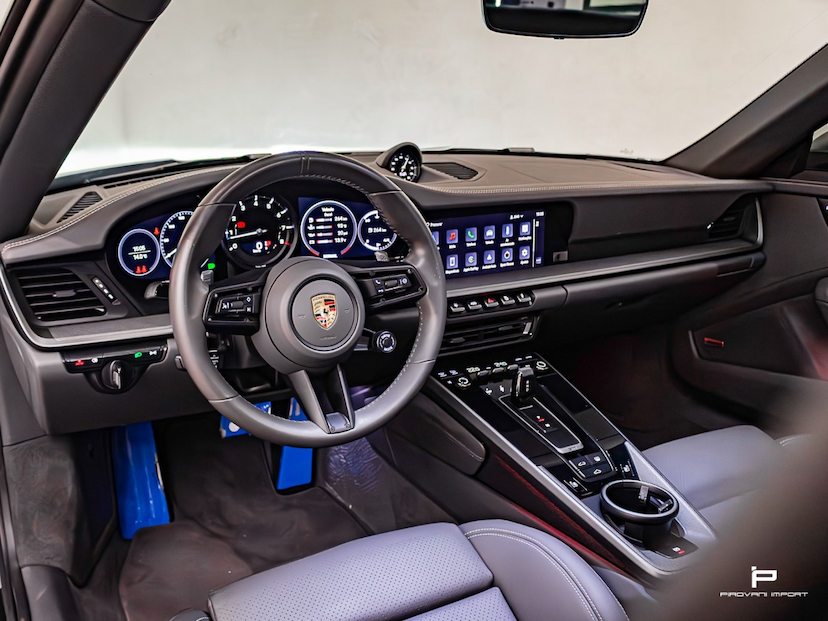 Foto do veículo PORSCHE 911 3.0 24V H6 GASOLINA CARRERA PDK 2022 13.000 KM 759.000,00