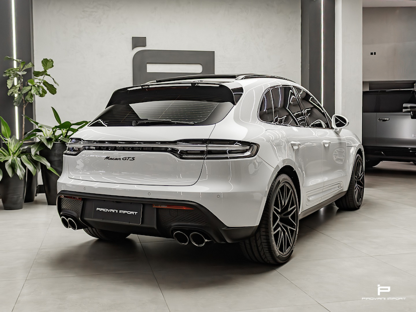 Foto do veículo PORSCHE MACAN 2.9 V6 BITURBO GASOLINA GTS PDK 2024 18.000 KM 589.000,00
