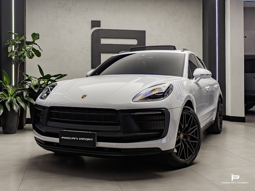 Foto do veículo PORSCHE MACAN 2.9 V6 BITURBO GASOLINA GTS PDK 2024 18.000 KM 589.000,00