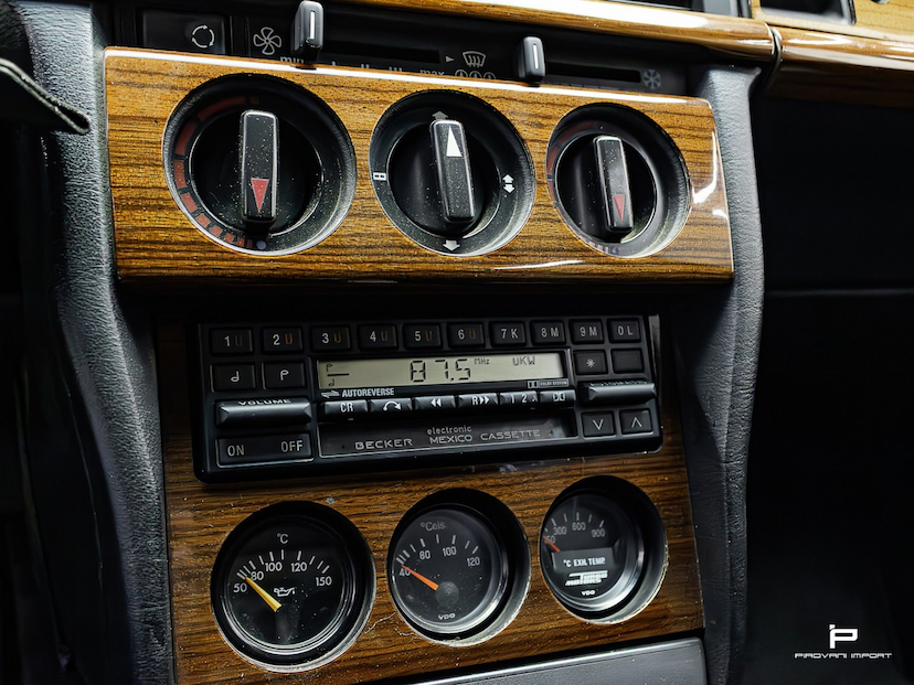 Foto do veículo MERCEDES-BENZ 190 E 2.3 SEDAN 16V GASOLINA 4P MANUAL 1985 117.500 KM 450.000,00