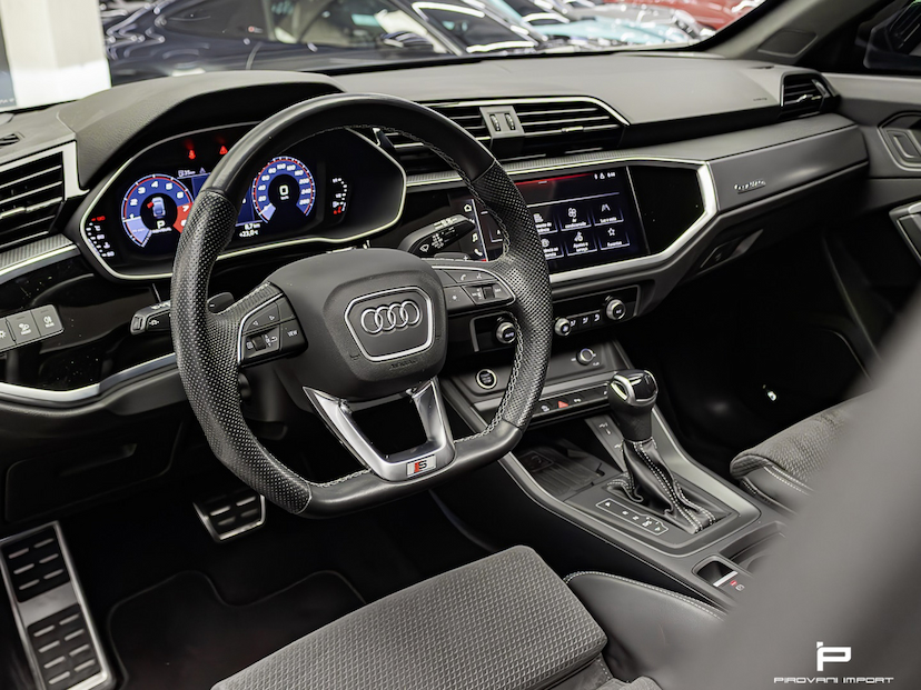 Foto do veículo AUDI Q3 2.0 40 TFSI GASOLINA SPORTBACK PERFORMANCE BLACK QUATTRO TIPTRONIC 2023 40.173 KM 289.000,00