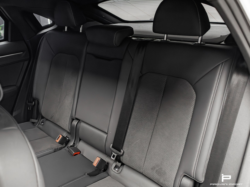 Foto do veículo AUDI Q3 2.0 40 TFSI GASOLINA SPORTBACK PERFORMANCE BLACK QUATTRO TIPTRONIC 2023 40.173 KM 289.000,00