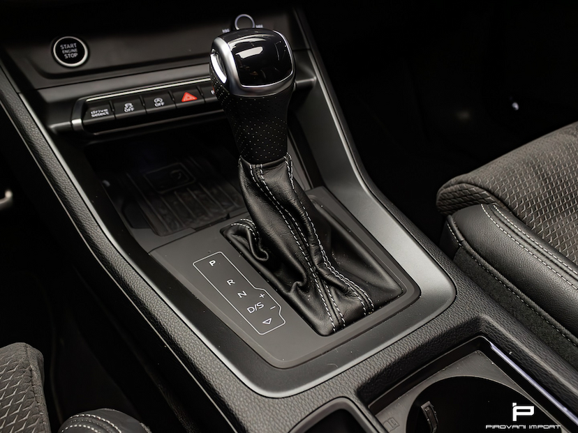 Foto do veículo AUDI Q3 2.0 40 TFSI GASOLINA SPORTBACK PERFORMANCE BLACK QUATTRO TIPTRONIC 2023 40.173 KM 289.000,00