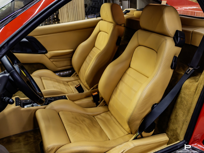 Foto do veículo FERRARI F355 GTS GASOLINA 2P MANUAL 1995 19.000 KM 2.999.000,00