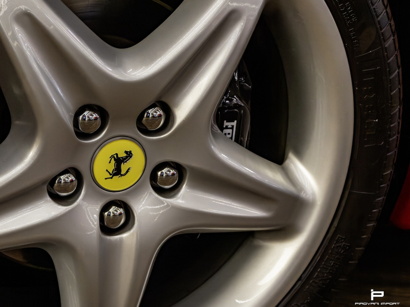 Foto do veículo FERRARI F355 GTS GASOLINA 2P MANUAL 1995 19.000 KM 2.999.000,00