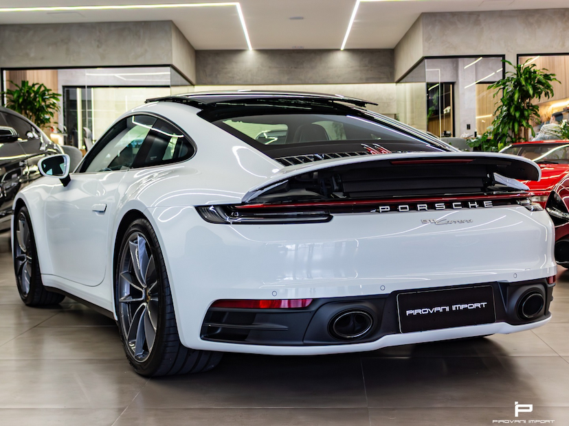 Foto do veículo PORSCHE 911 3.0 24V H6 GASOLINA CARRERA PDK 2024 3.400 KM 775.000,00