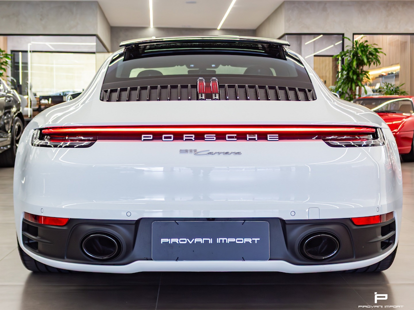 Foto do veículo PORSCHE 911 3.0 24V H6 GASOLINA CARRERA PDK 2024 3.400 KM 775.000,00