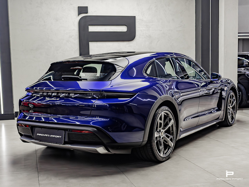 Foto do veículo PORSCHE TAYCAN 4 CROSS TURISMO ELÉTRICO 2022 15.982 KM 490.000,00