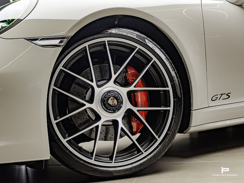 Foto do veículo PORSCHE 911 3.0 24V H6 GASOLINA TARGA 4 GTS PDK 2018 13.500 KM 890.000,00