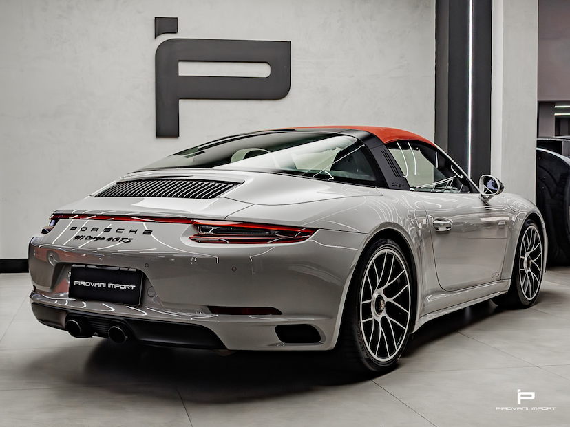 Foto do veículo PORSCHE 911 3.0 24V H6 GASOLINA TARGA 4 GTS PDK 2018 13.500 KM 890.000,00