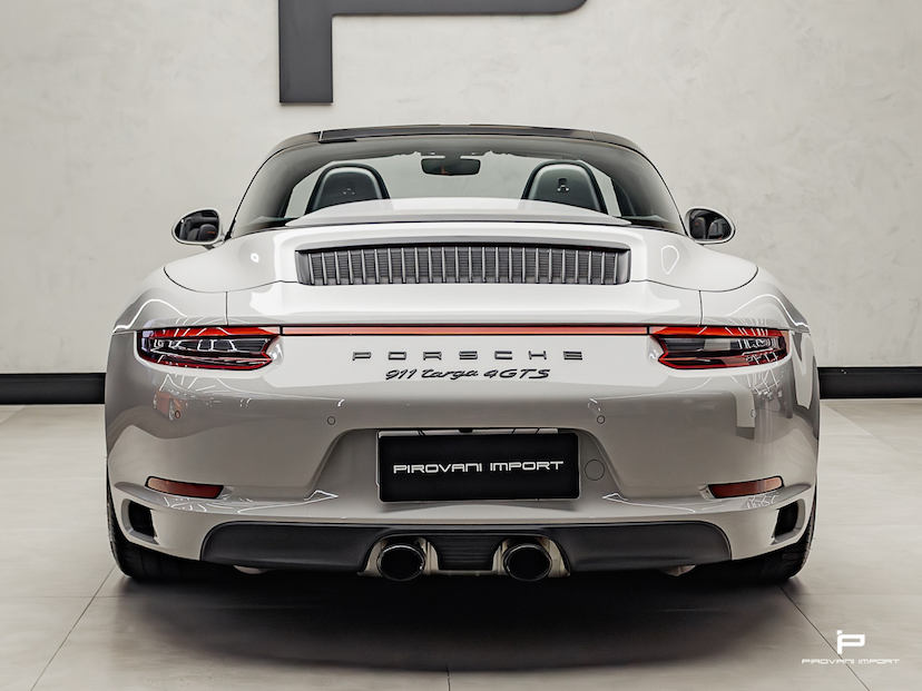 Foto do veículo PORSCHE 911 3.0 24V H6 GASOLINA TARGA 4 GTS PDK 2018 13.500 KM 890.000,00