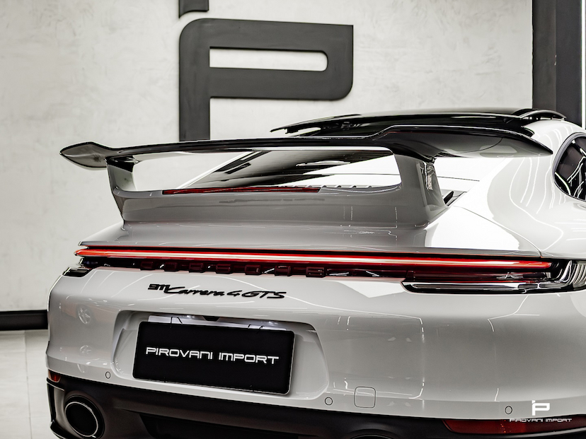 Foto do veículo PORSCHE 911 3.0 24V H6 GASOLINA CARRERA 4 GTS PDK 2023 10.000 KM 859.000,00