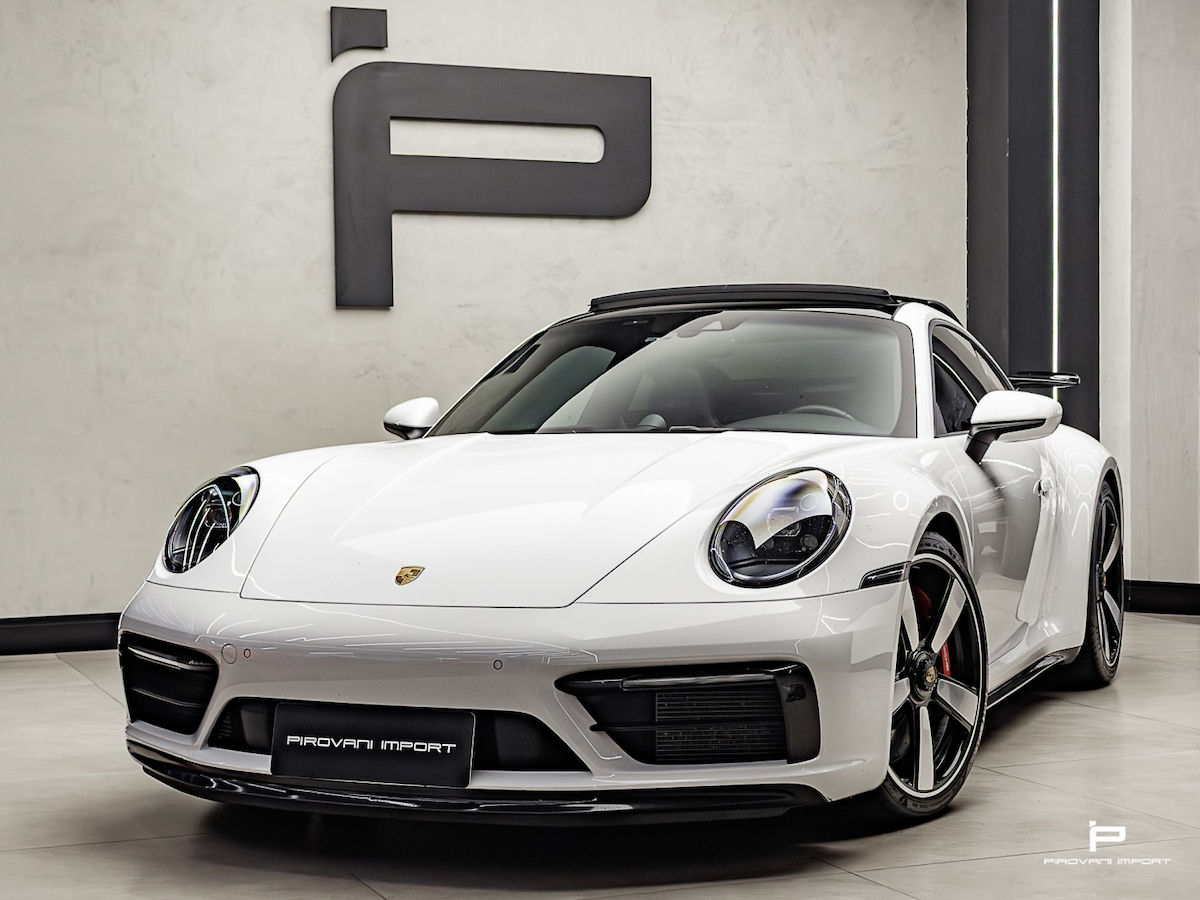 Foto do veículo PORSCHE 911 3.0 24V H6 GASOLINA CARRERA 4 GTS PDK 2022/2023 10.000 KM R$ 859.000,00