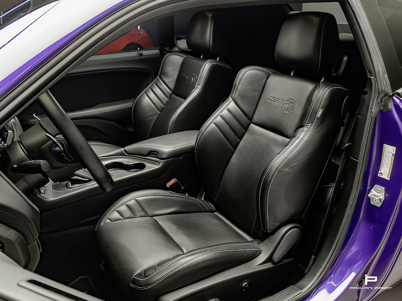 Foto do veículo DODGE CHALLENGER 6.2 V8 HEMI GASOLINA SRT JAILBREAK TORQUEFLITE 2023 9.000 KM 1.350.000,00
