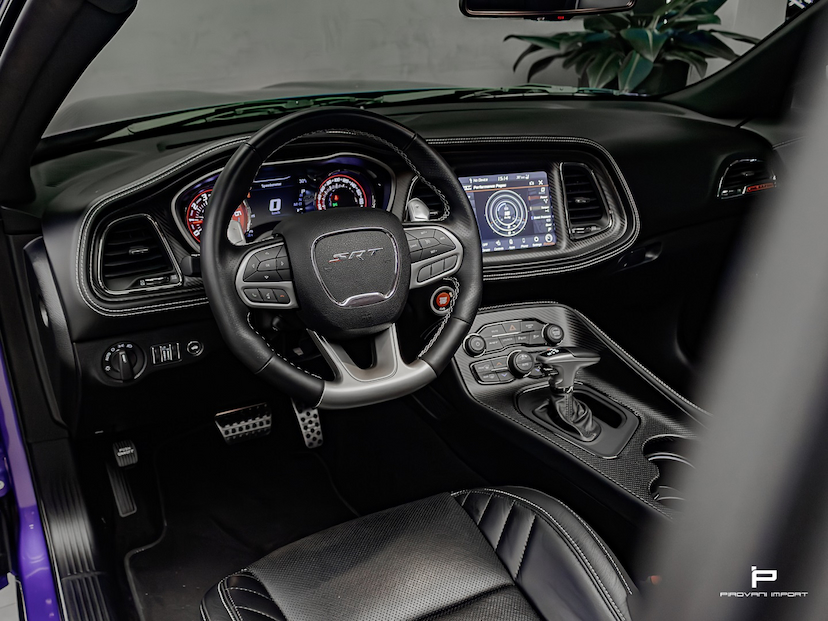 Foto do veículo DODGE CHALLENGER 6.2 V8 HEMI GASOLINA SRT JAILBREAK TORQUEFLITE 2023 9.000 KM 1.350.000,00
